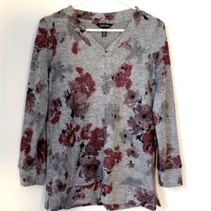 Ellen Tracy Romance Dark Floral Sweater w/ Pockets